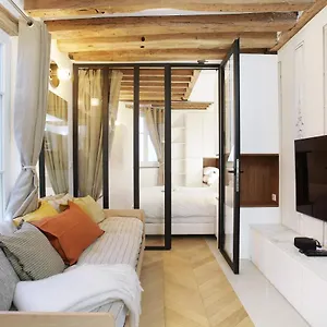 Le Marais By Prestige Apartment