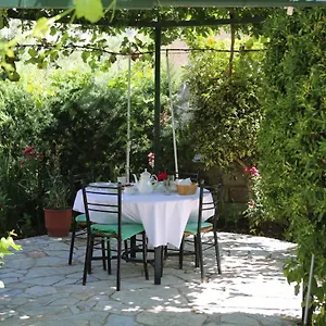 la-casa-di-nonna.albaniahotels.org/